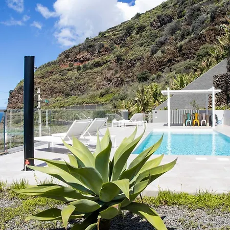 Nicuma By Escape To Madeira فيلة